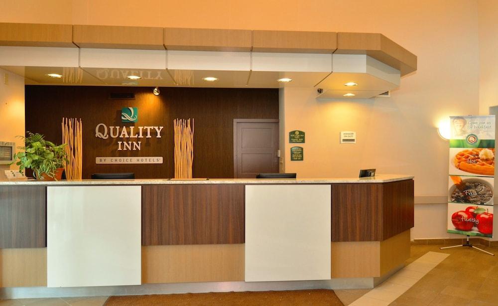 Quality Inn Airport Moncton Exterior foto