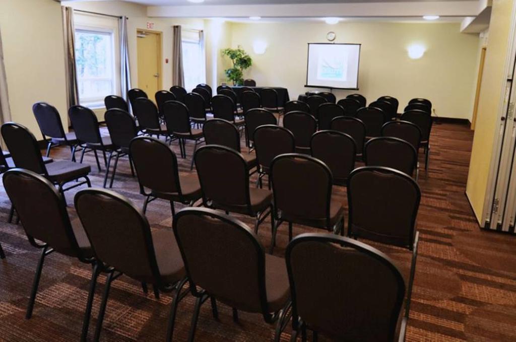 Quality Inn Airport Moncton Exterior foto