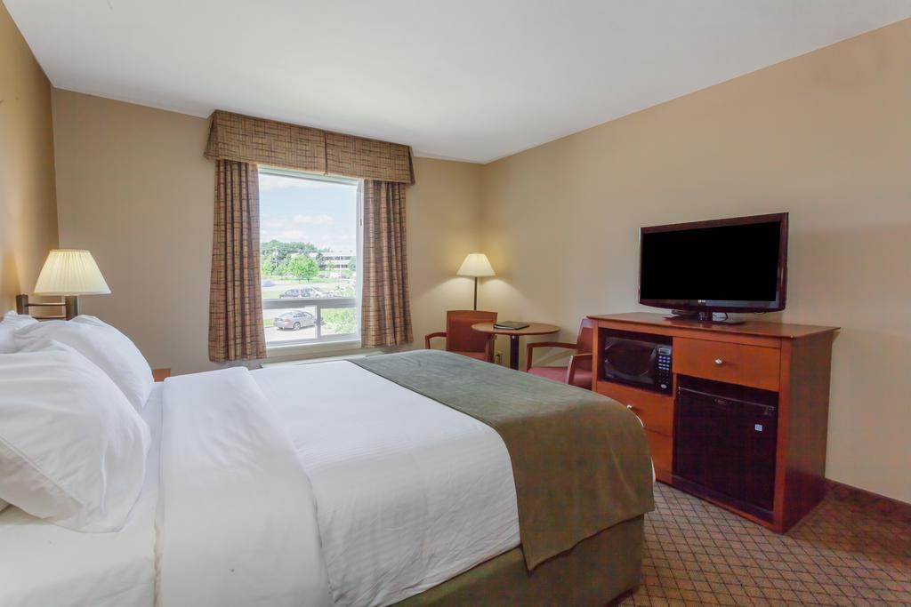 Quality Inn Airport Moncton Exterior foto