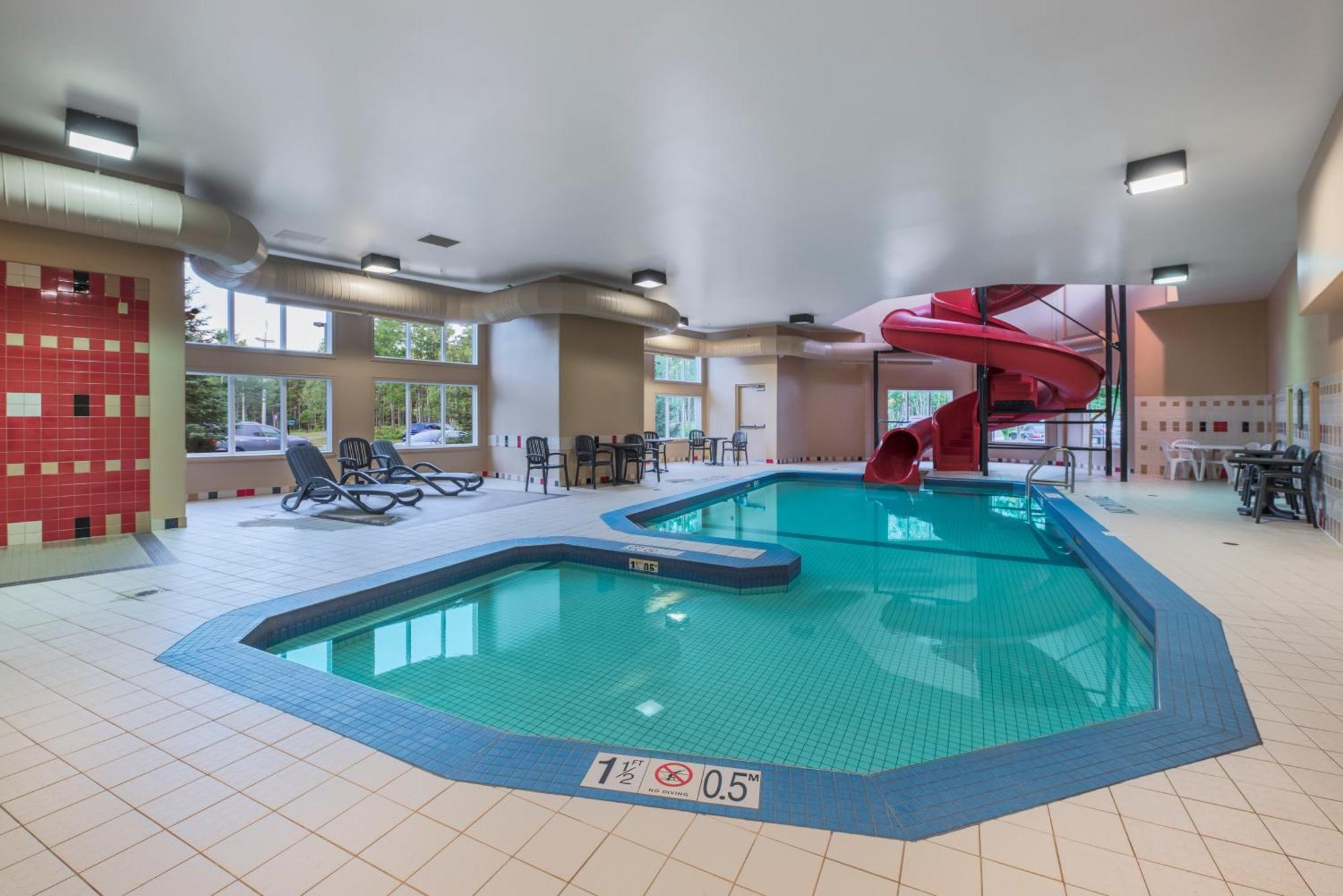 Quality Inn Airport Moncton Exterior foto