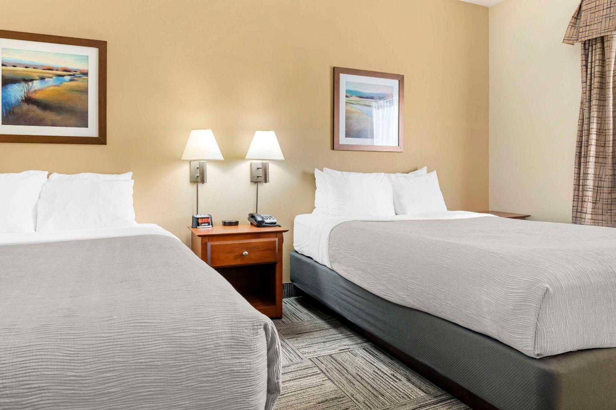 Quality Inn Airport Moncton Exterior foto