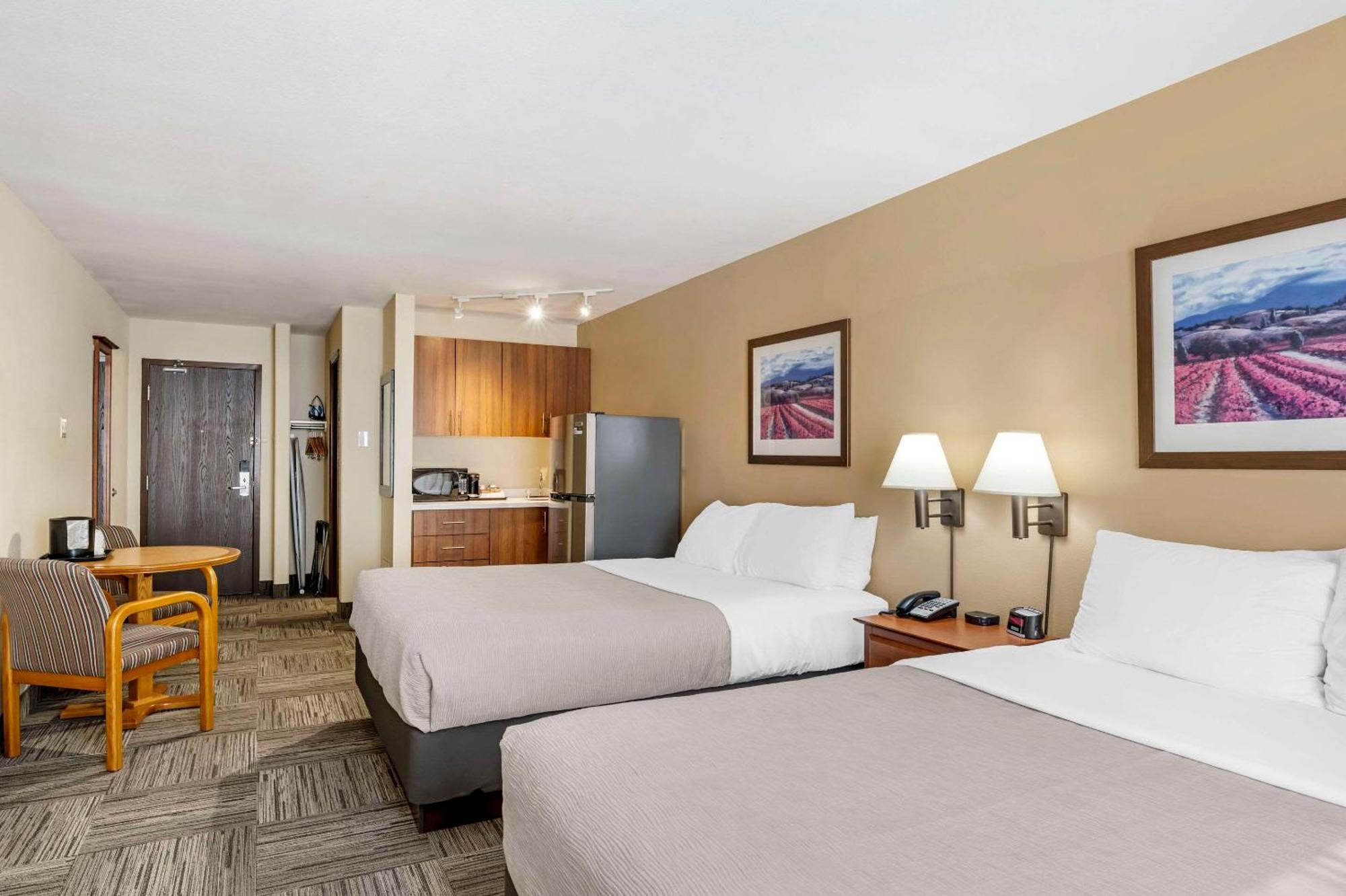 Quality Inn Airport Moncton Exterior foto